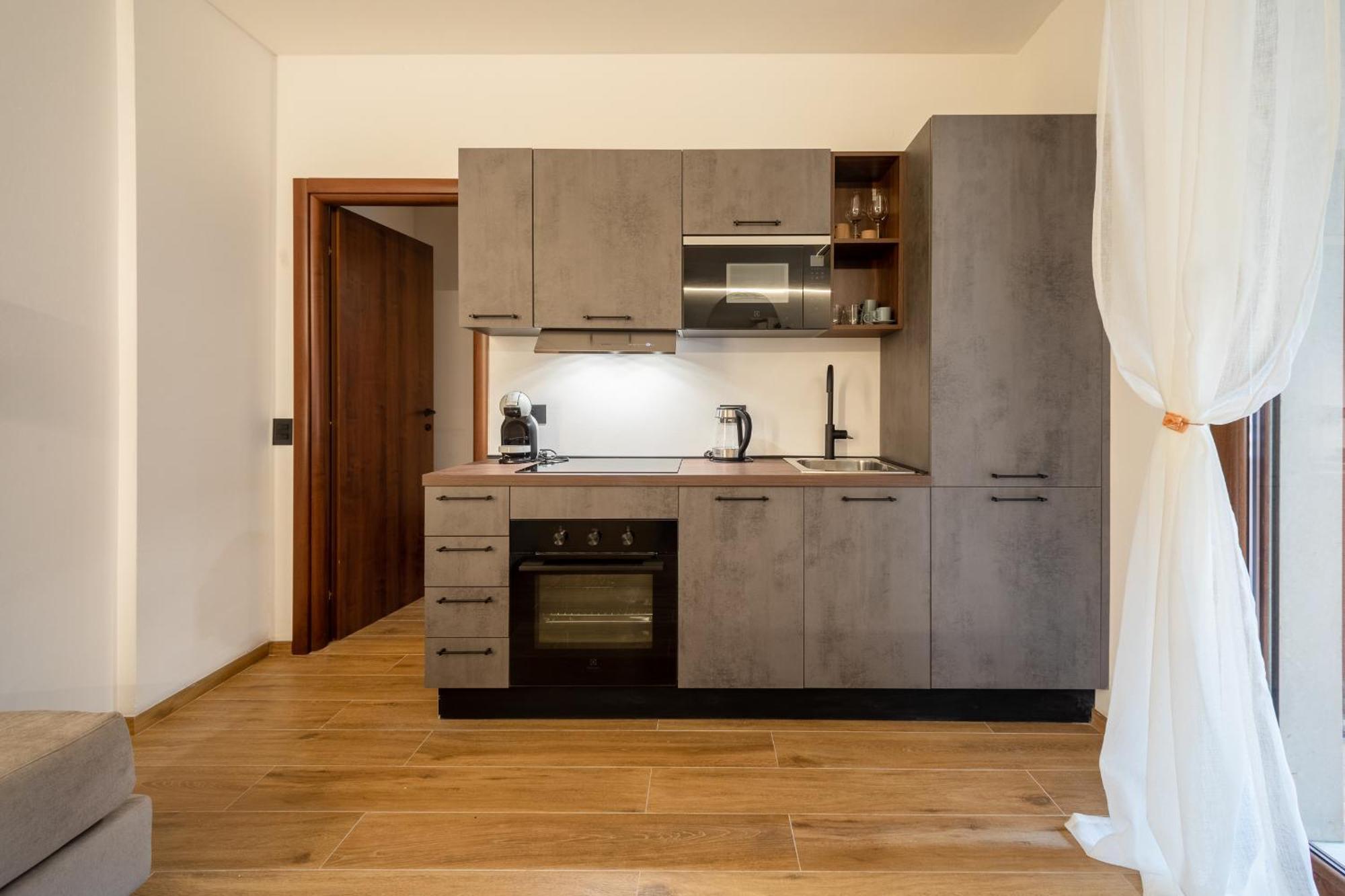 Апартаменты N8 Urban Loft Верона Экстерьер фото