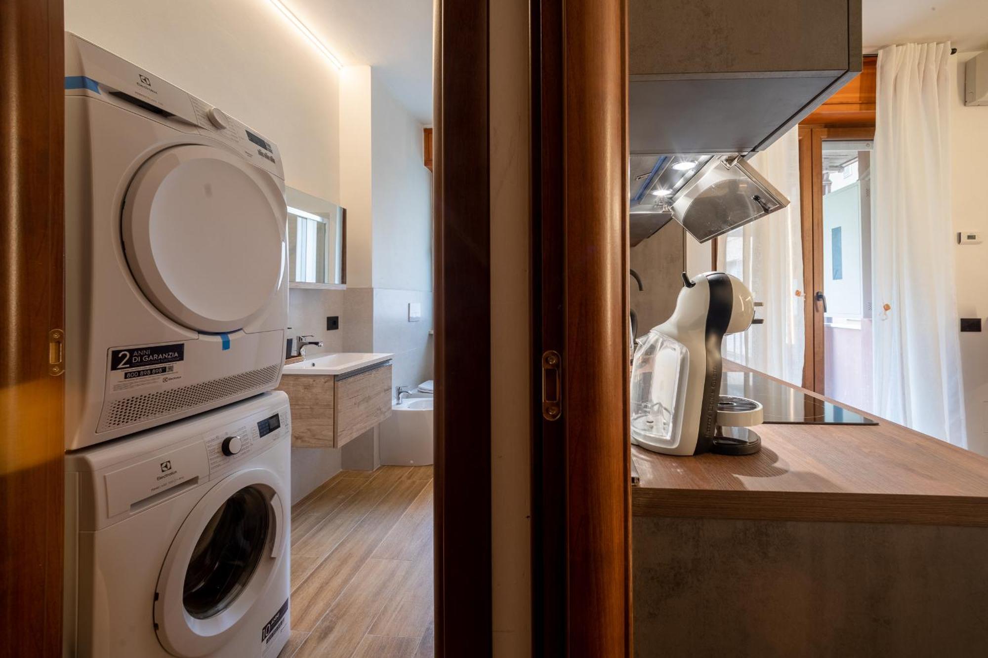 Апартаменты N8 Urban Loft Верона Экстерьер фото